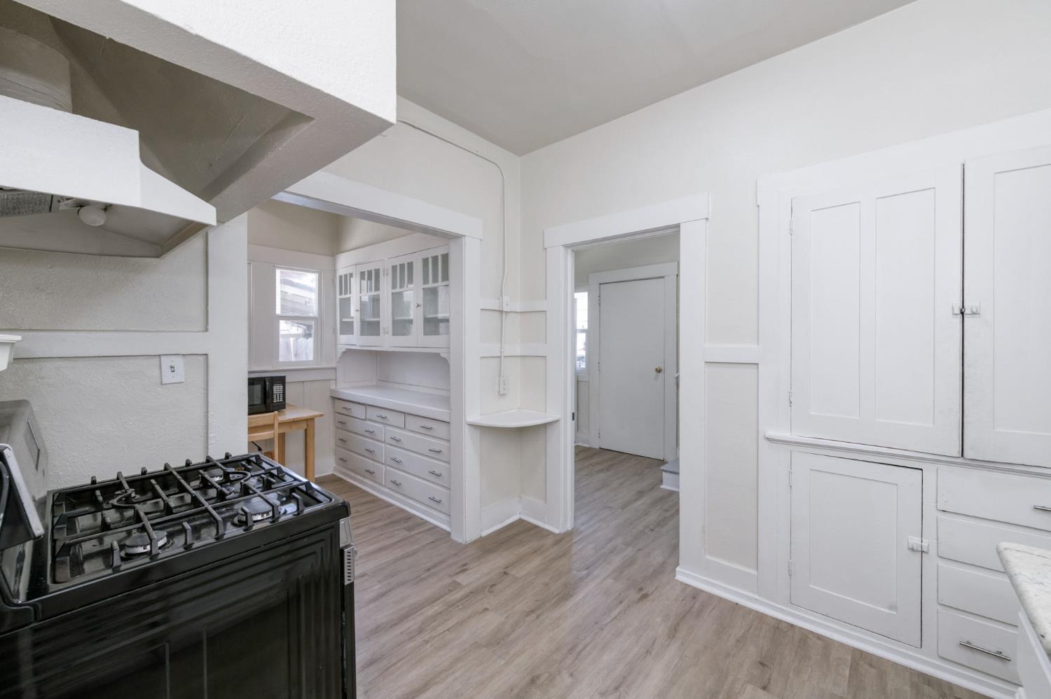 385 N Park, Fresno, CA 93701