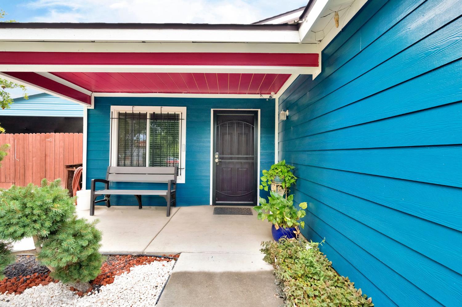 4713 E Belgravia Ave, Fresno, CA 93725
