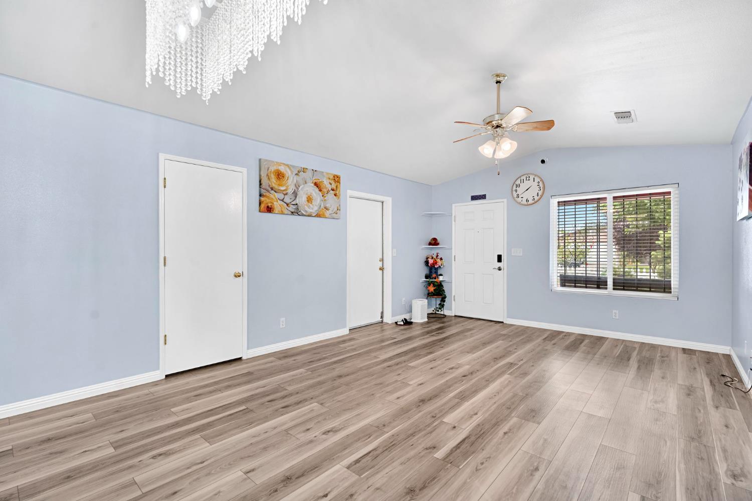4713 E Belgravia Ave, Fresno, CA 93725