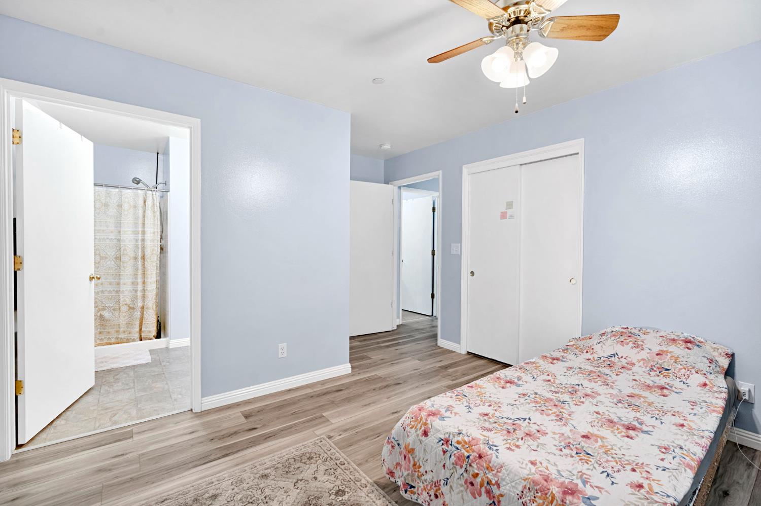 4713 E Belgravia Ave, Fresno, CA 93725