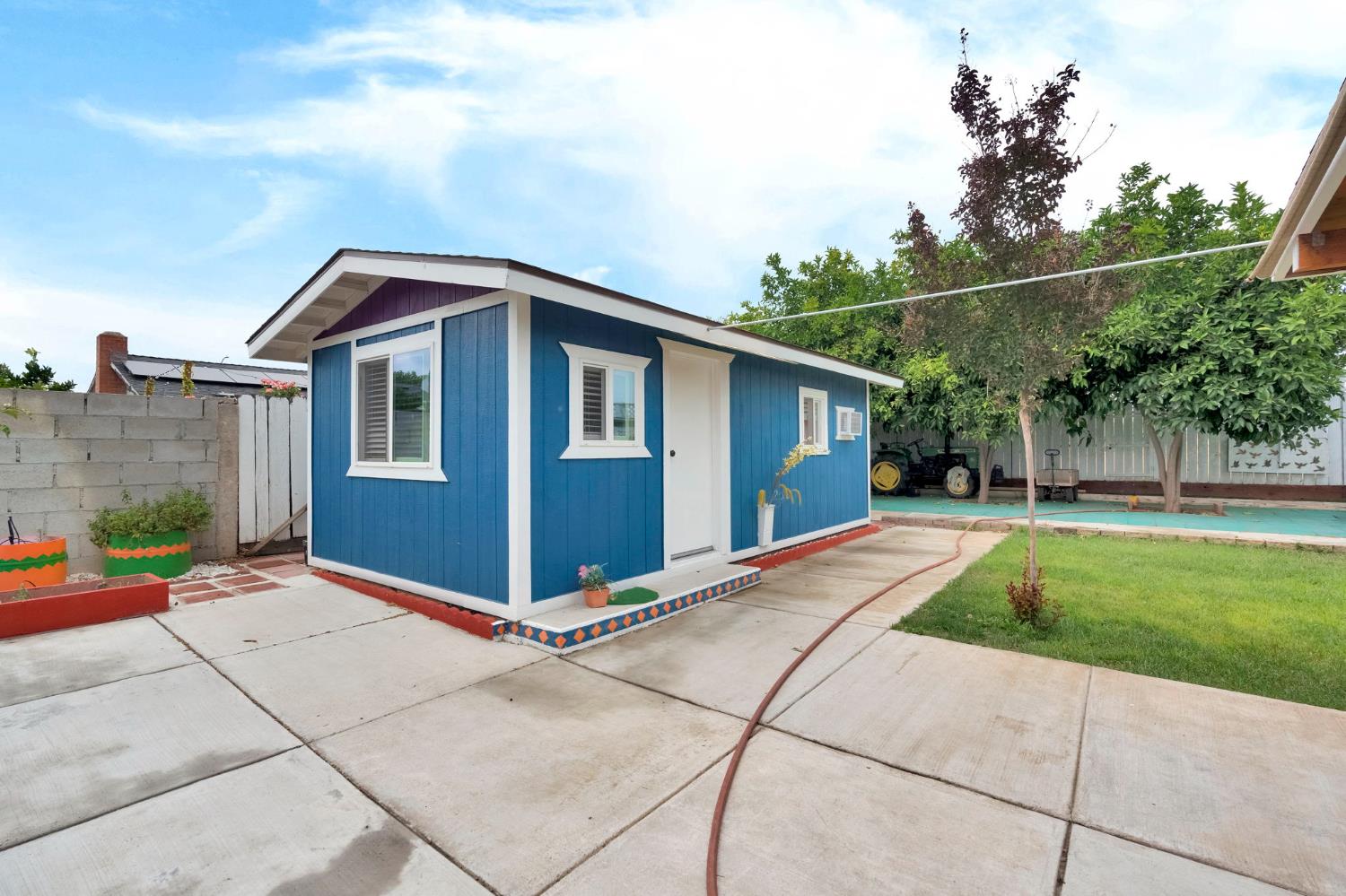 4713 E Belgravia Ave, Fresno, CA 93725