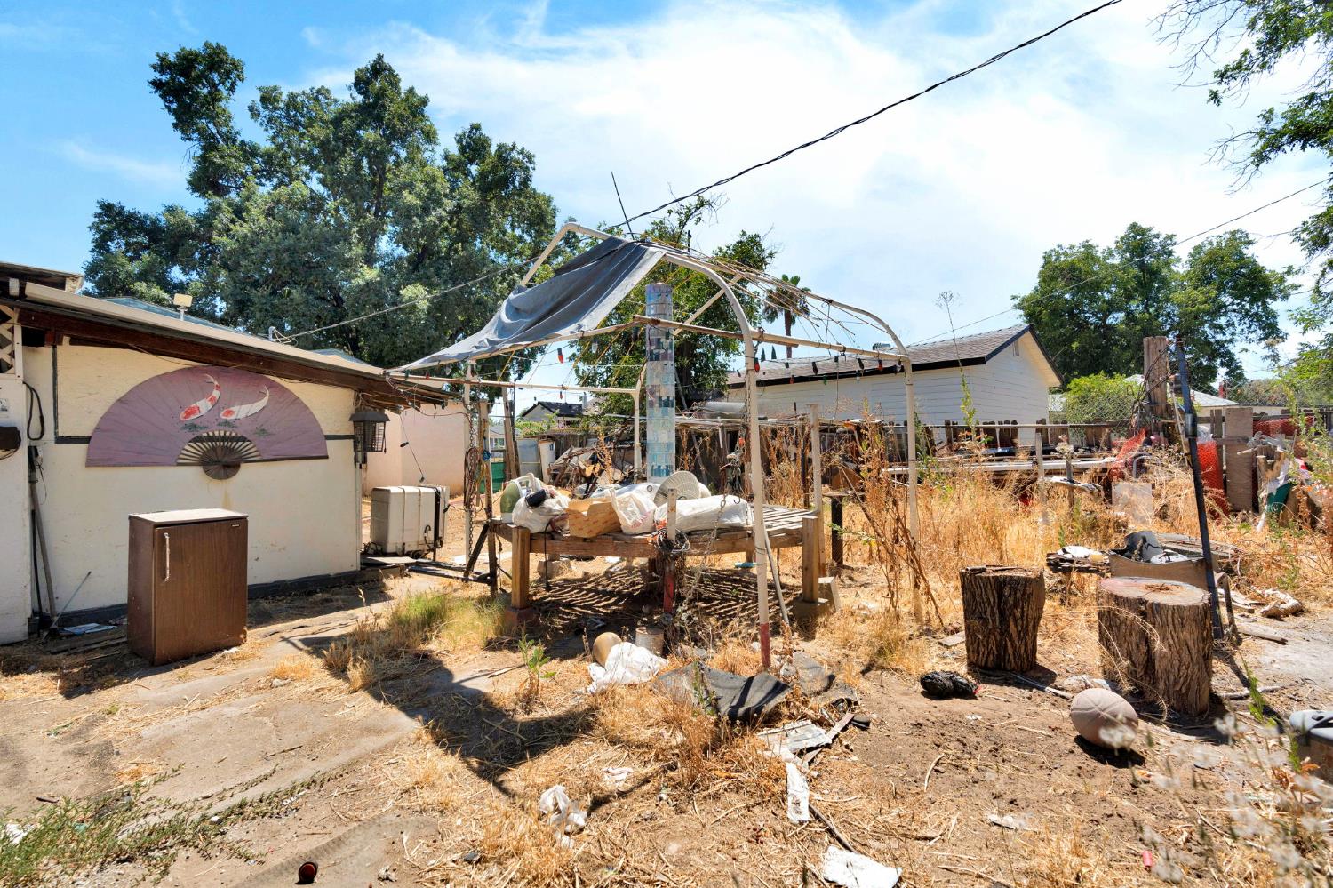 4163 E Clay Ave, Fresno, CA 93702