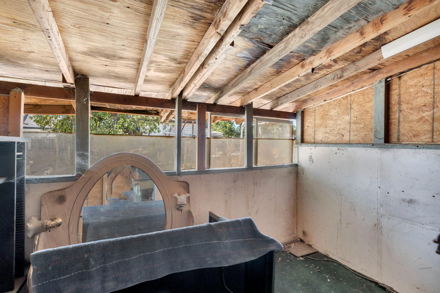 4163 E Clay Ave, Fresno, CA 93702