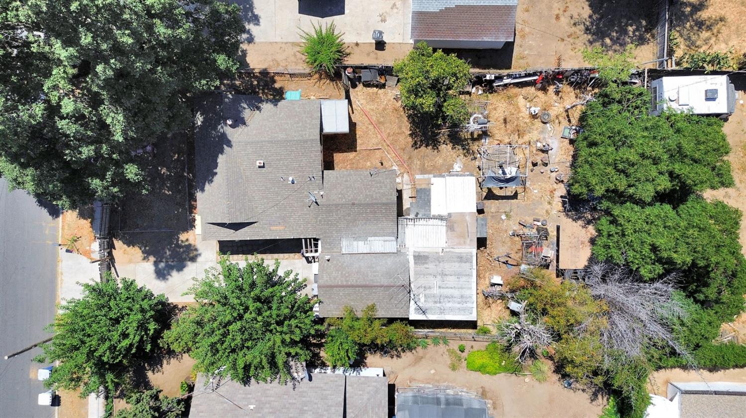 4163 E Clay Ave, Fresno, CA 93702