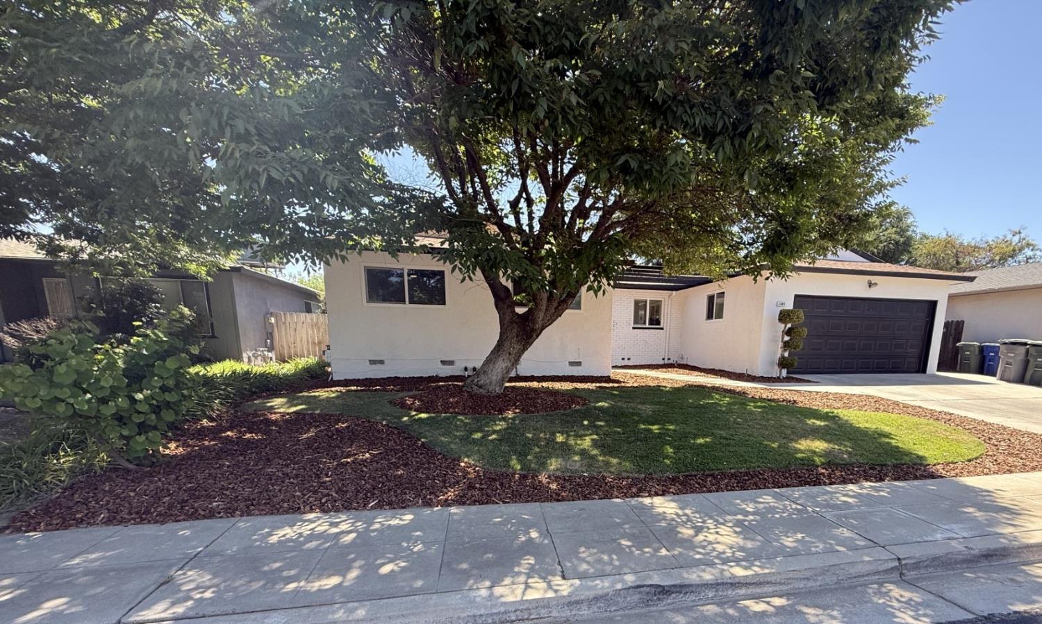 2365 Fordham Ave, Clovis, CA 93611