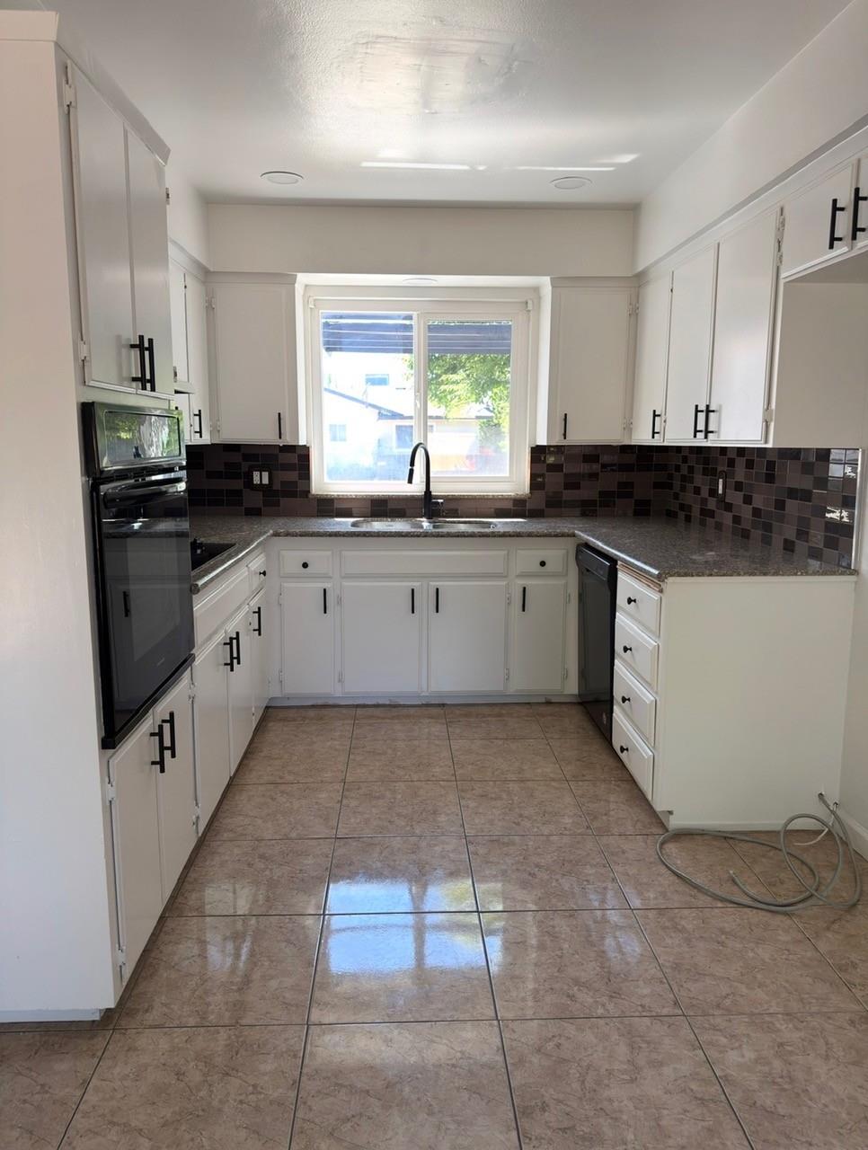 2365 Fordham Ave, Clovis, CA 93611