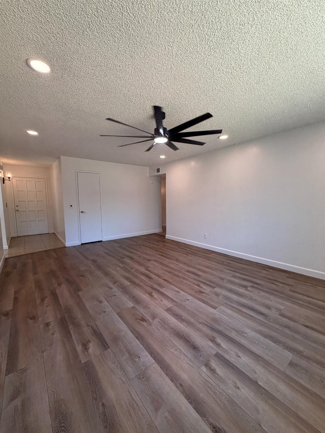 2365 Fordham Ave, Clovis, CA 93611