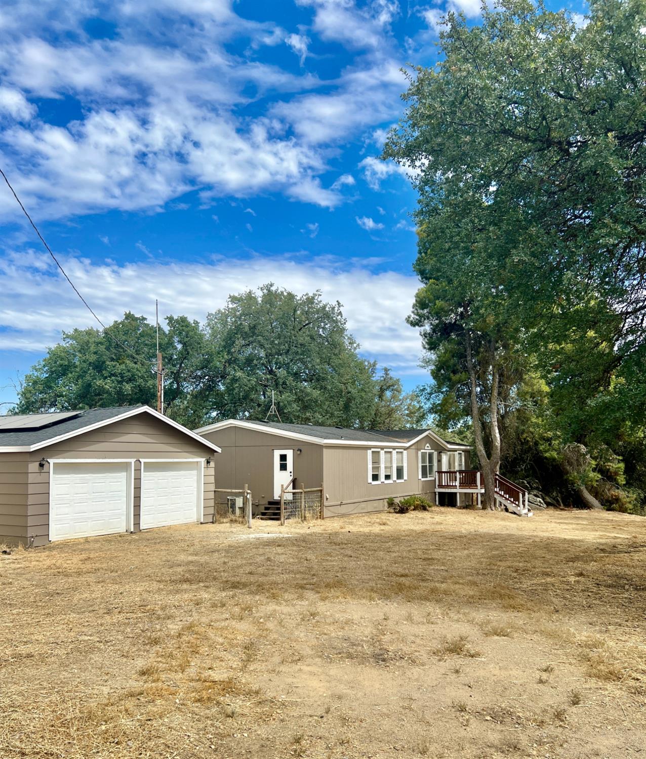 33831 Medford Rd, Auberry, CA 93602