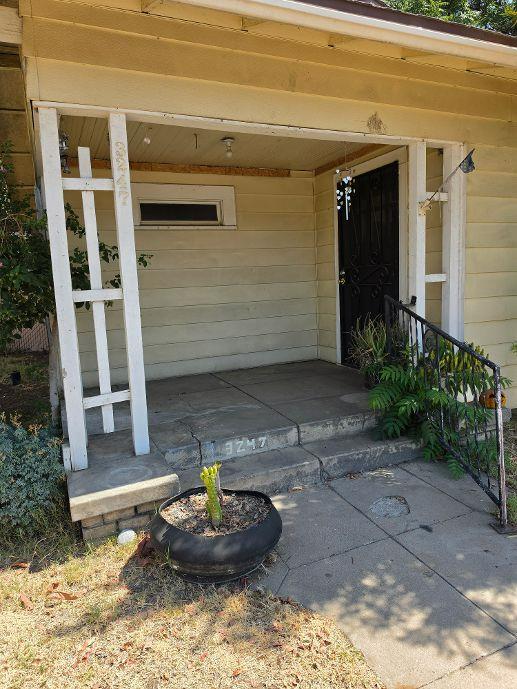 3247 E Butler Ave, Fresno, CA 93702
