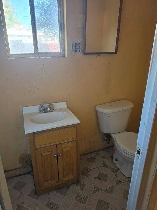 3247 E Butler Ave, Fresno, CA 93702