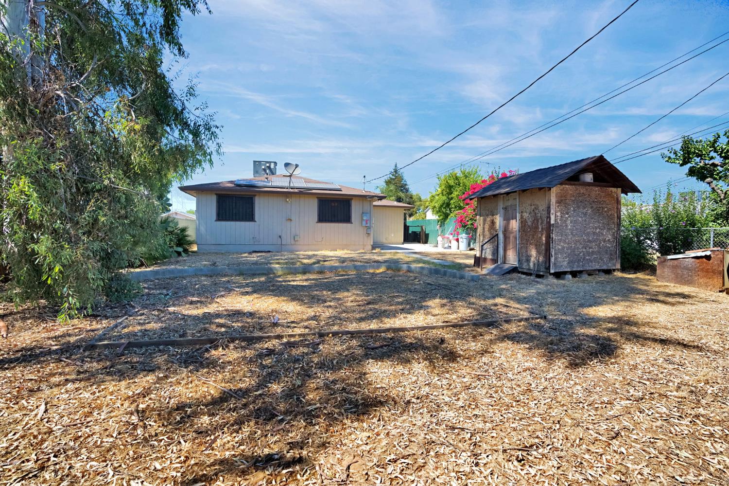 3842 E White Ave, Fresno, CA 93702