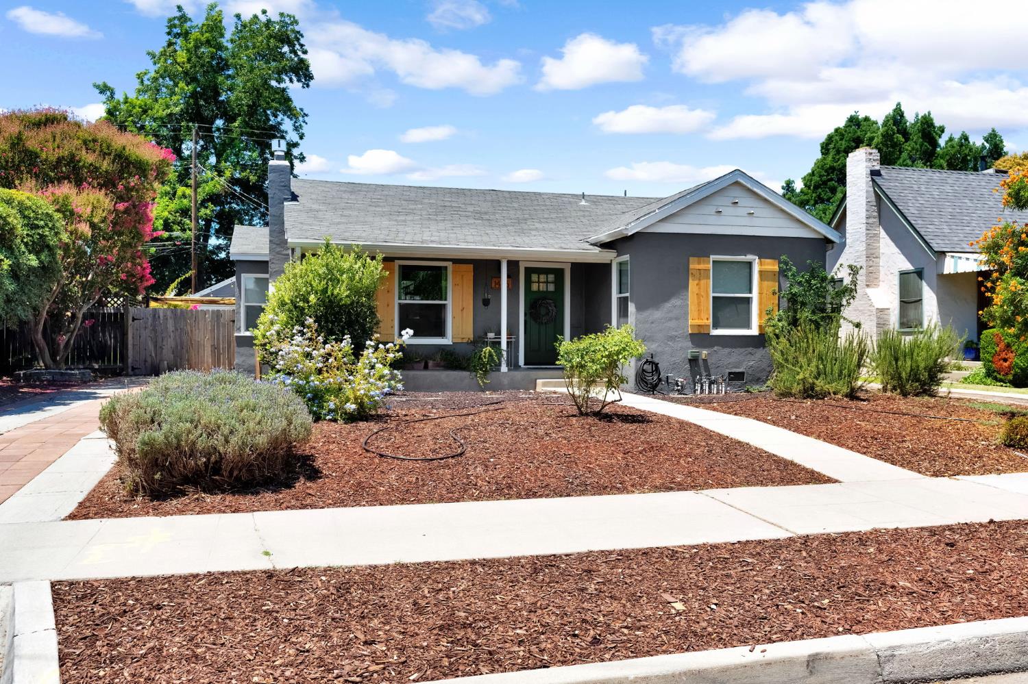 1465 N Harrison Ave, Fresno, CA 93728