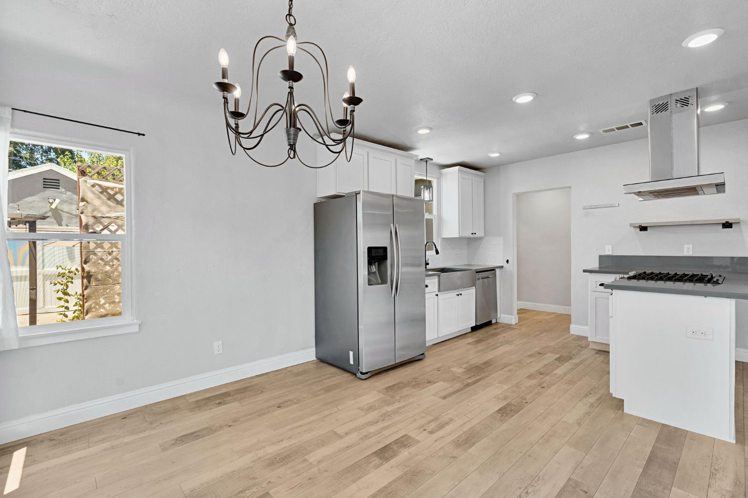 1465 N Harrison Ave, Fresno, CA 93728
