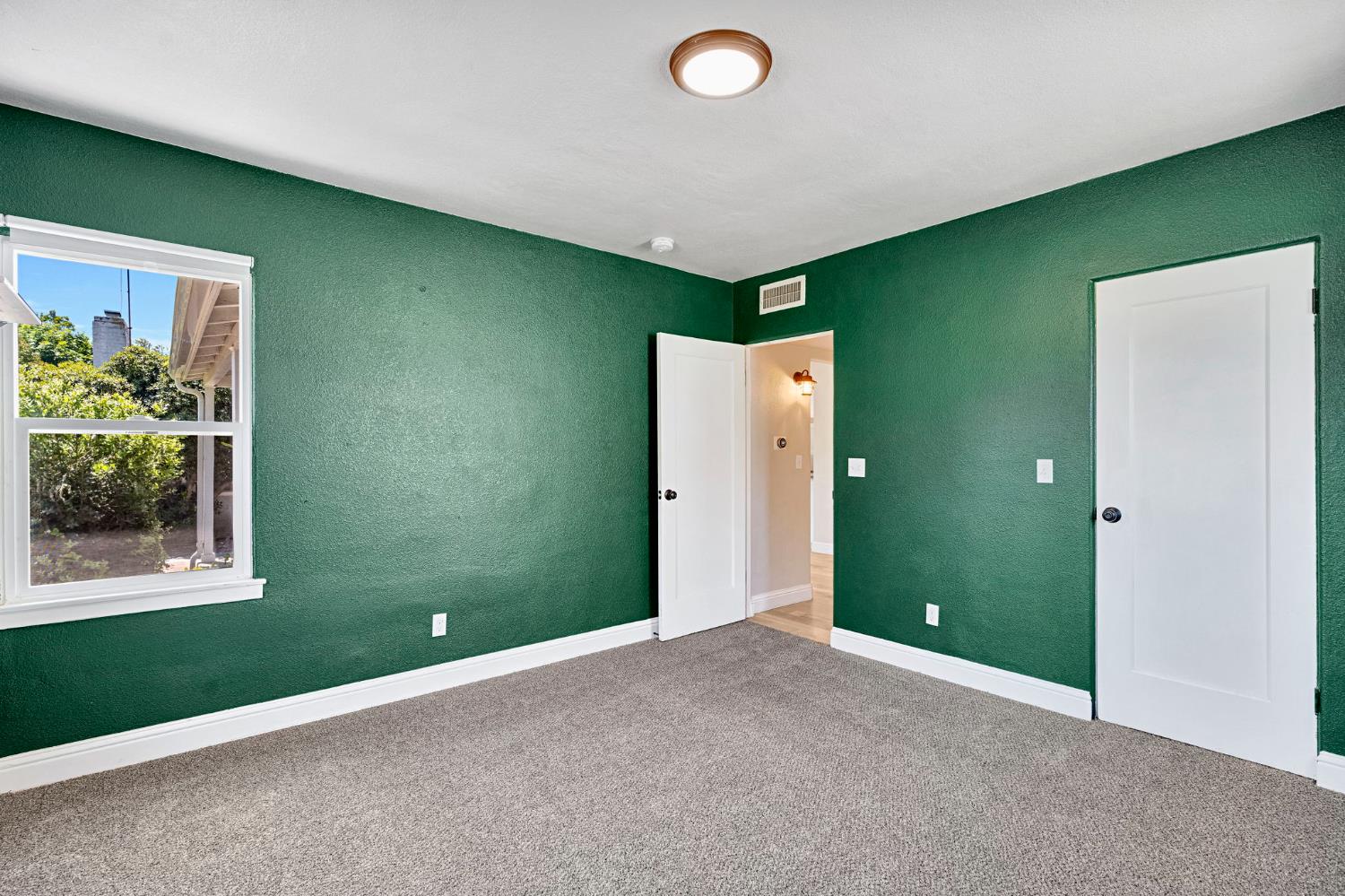1465 N Harrison Ave, Fresno, CA 93728