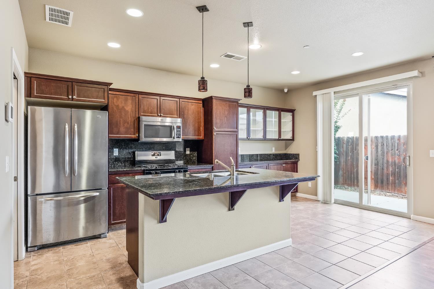 3002 Redington Ave, Clovis, CA 93619