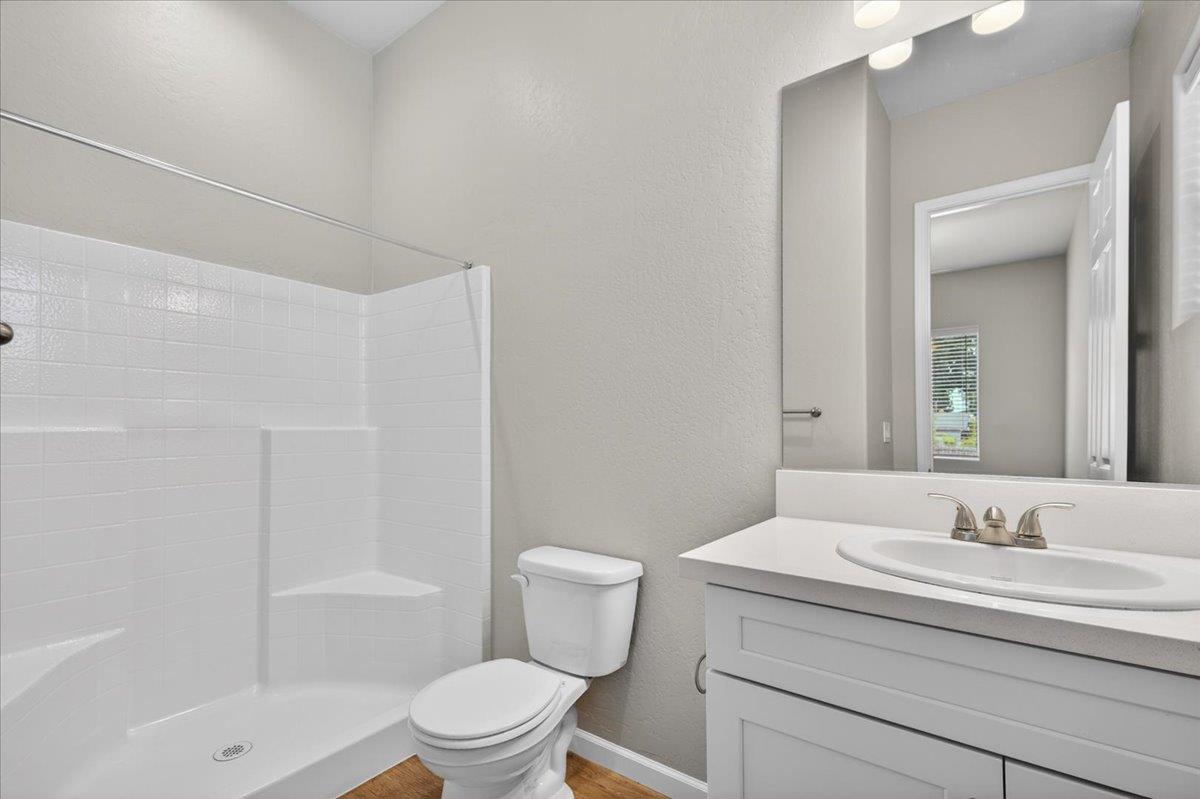 2379 2383 N Arthur, Fresno, CA 93705