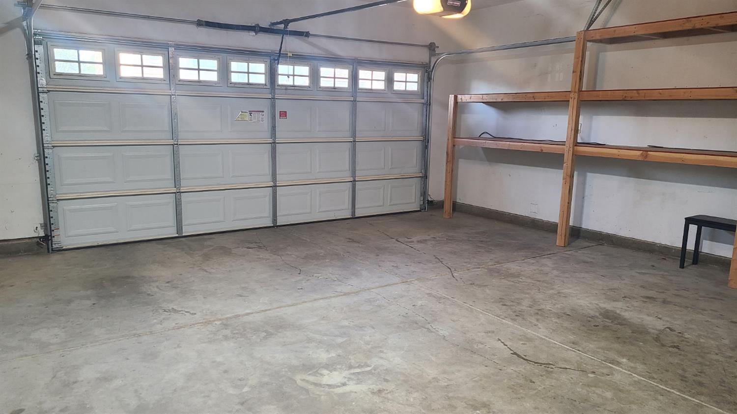 2616 E Omaha Ave, Fresno, CA 93720