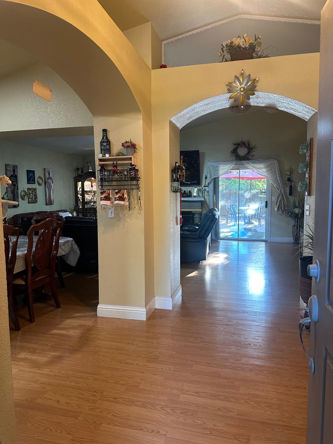 6675 N Lola, Fresno, CA 93722