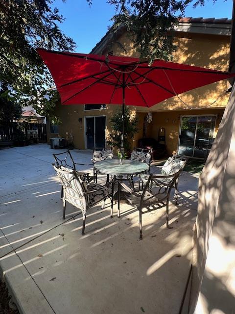 6675 N Lola, Fresno, CA 93722
