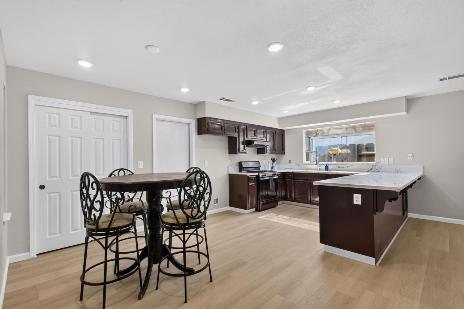2731 Yosemite Ct, Atwater, CA 95301
