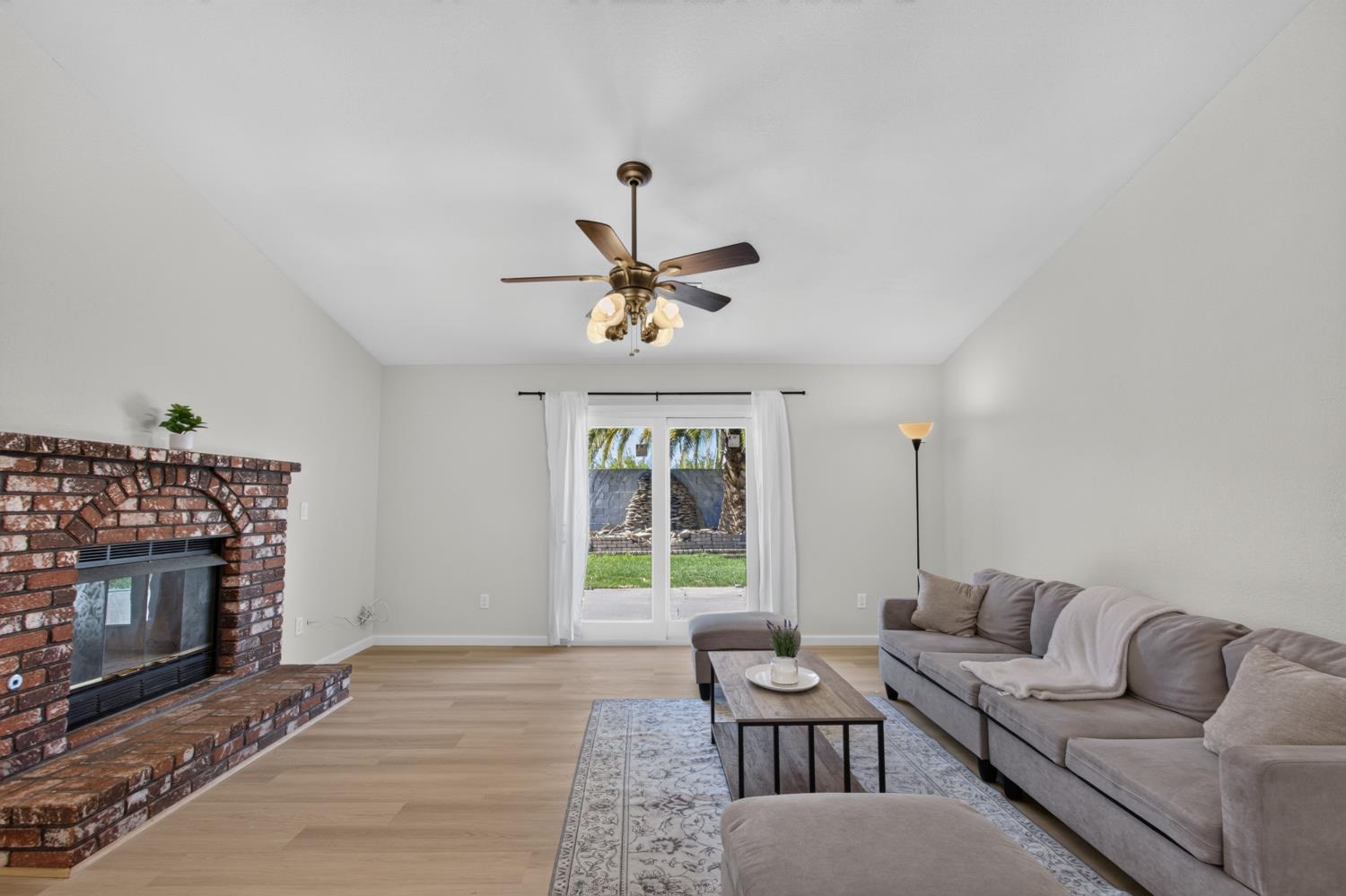 2731 Yosemite Ct, Atwater, CA 95301