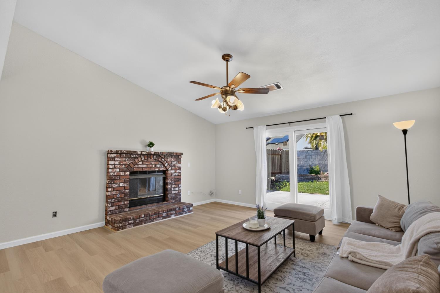 2731 Yosemite Ct, Atwater, CA 95301