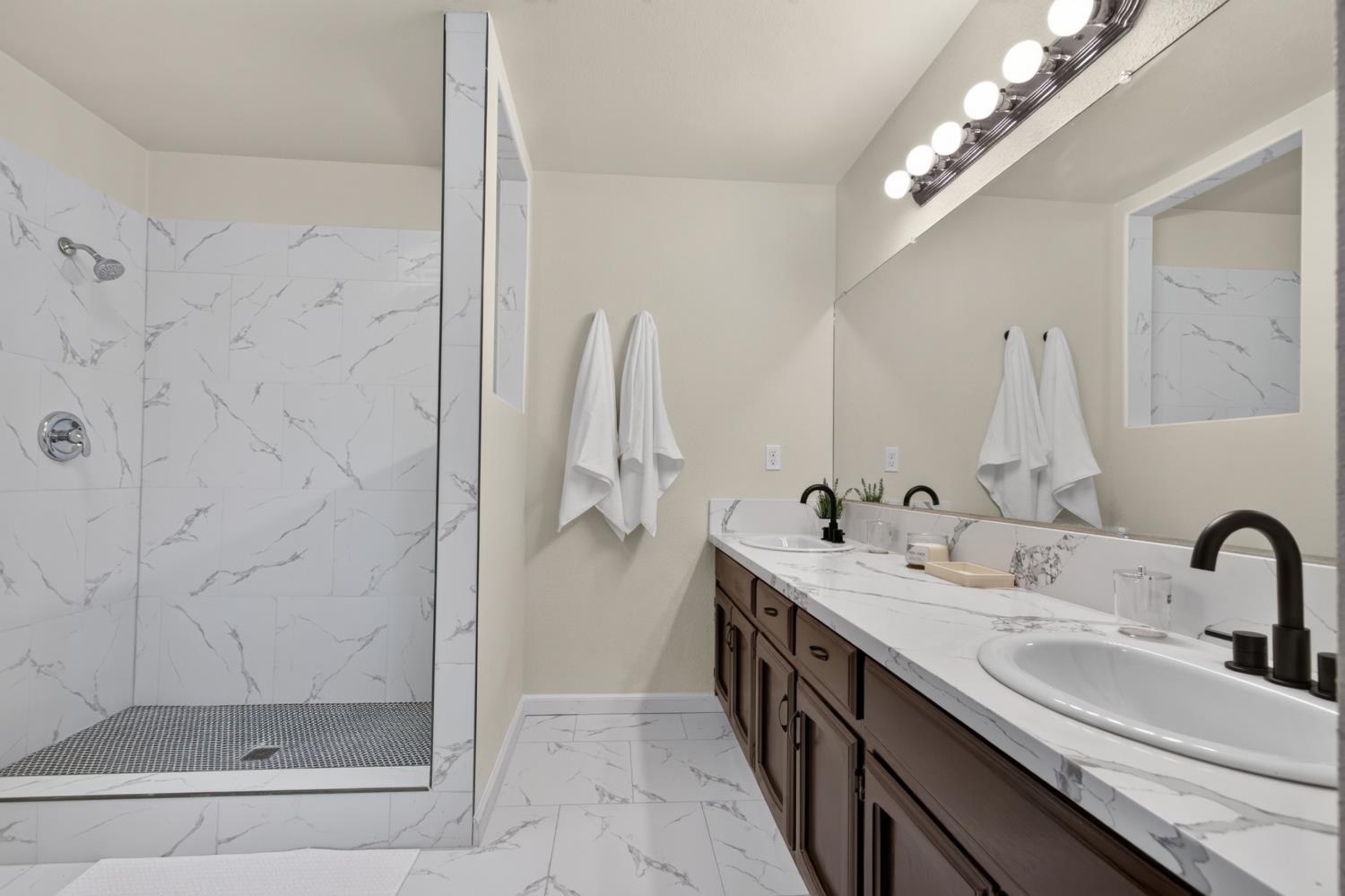 2731 Yosemite Ct, Atwater, CA 95301