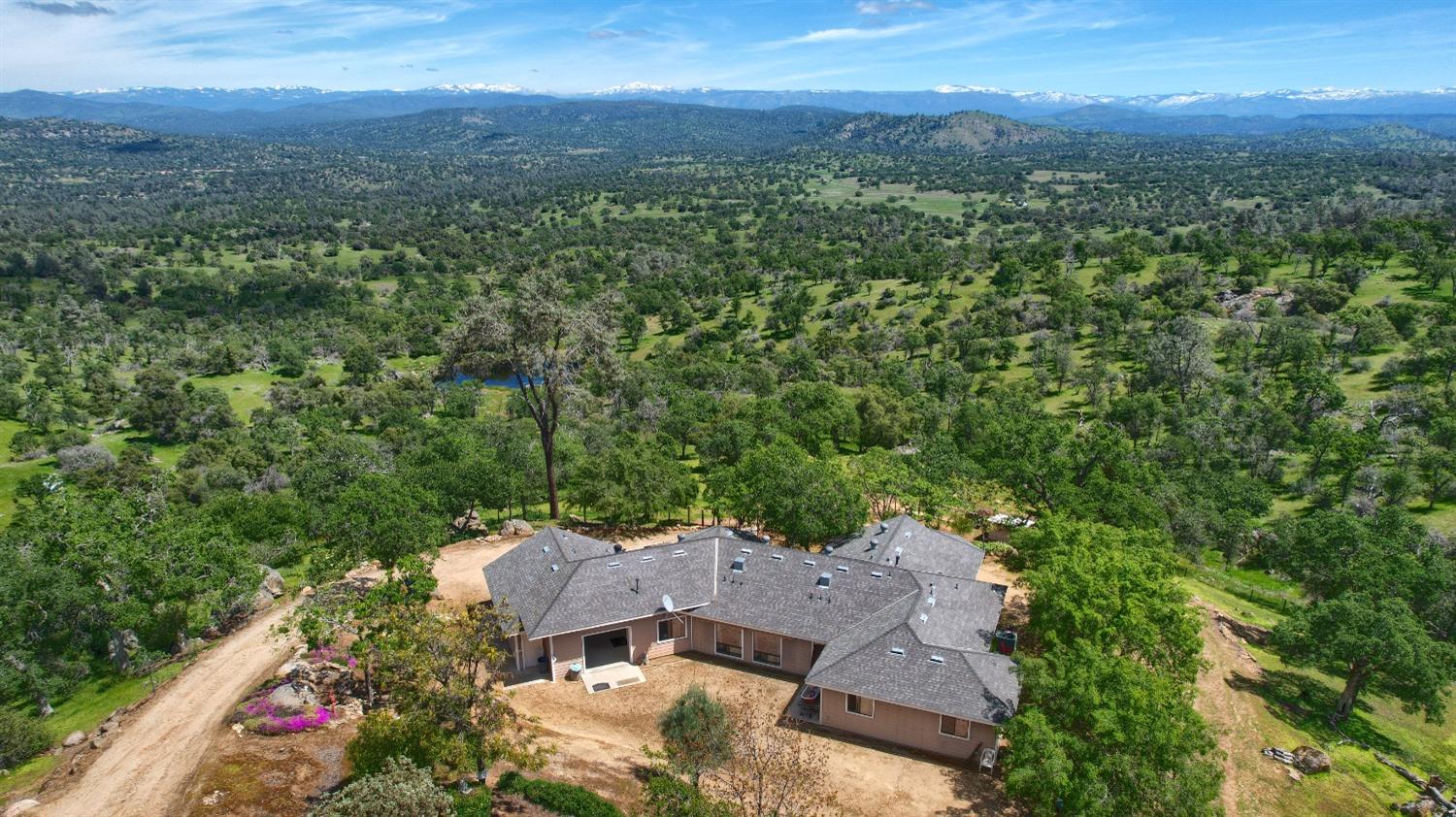 42625 Red Top Mountain Ct, Coarsegold, CA 93614