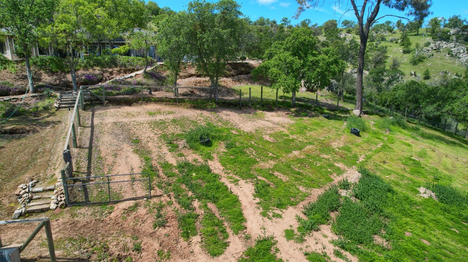 42625 Red Top Mountain Ct, Coarsegold, CA 93614