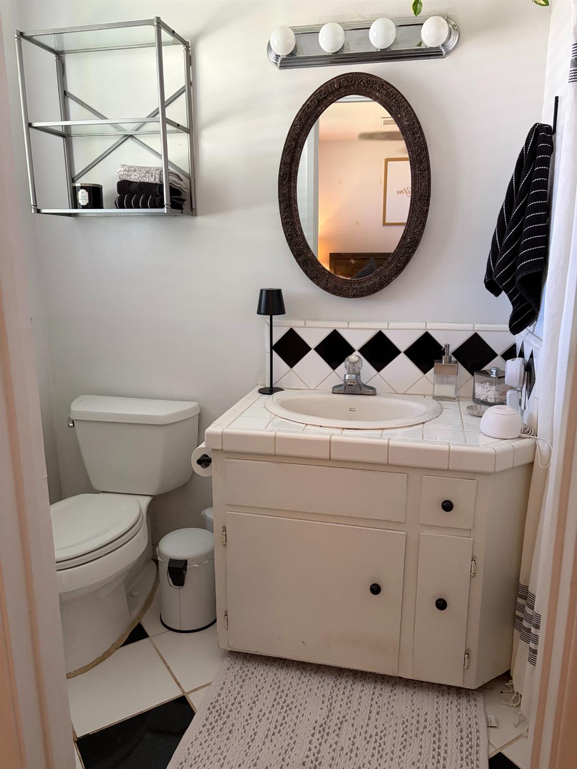 168 W Indianapolis Ave, Clovis, CA 93612