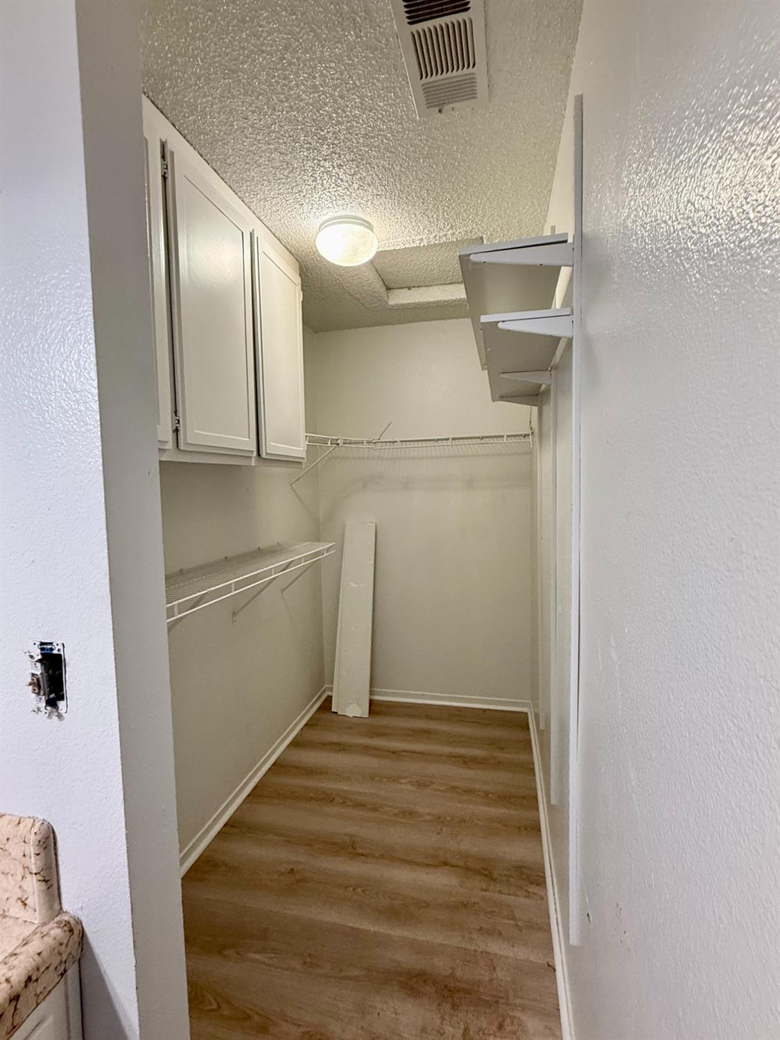 1027 W Dakota Ave #113, Fresno, CA 93705