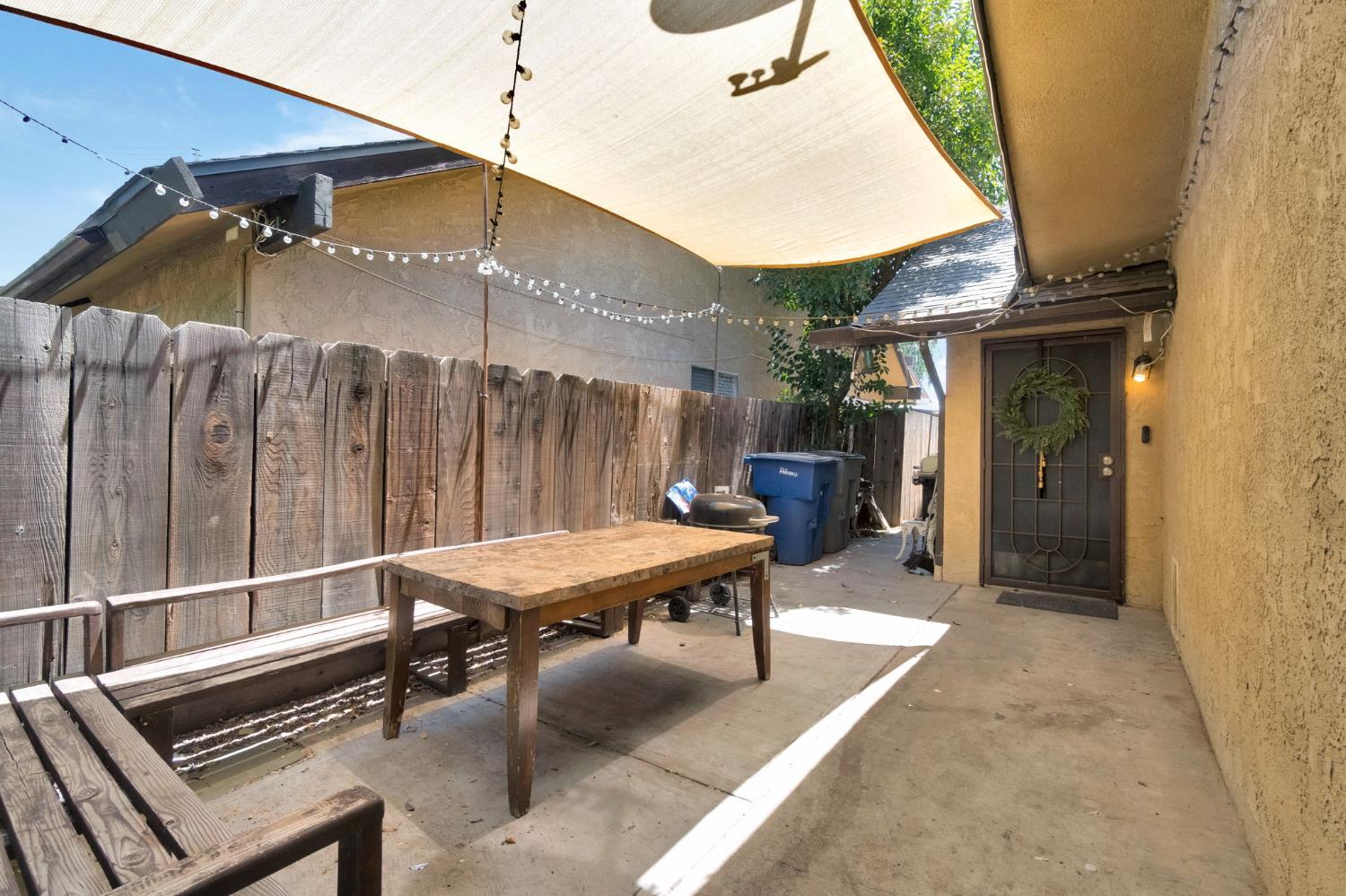 64 W Sierra Ave #102, Fresno, CA 93704