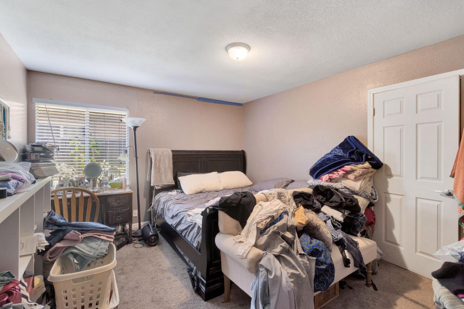 64 W Sierra Ave #102, Fresno, CA 93704