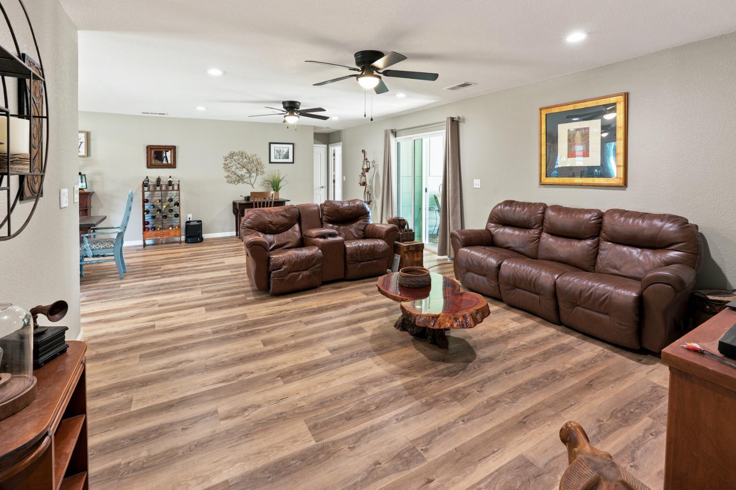 38696 Sierra Lakes Dr, Oakhurst, CA 93644