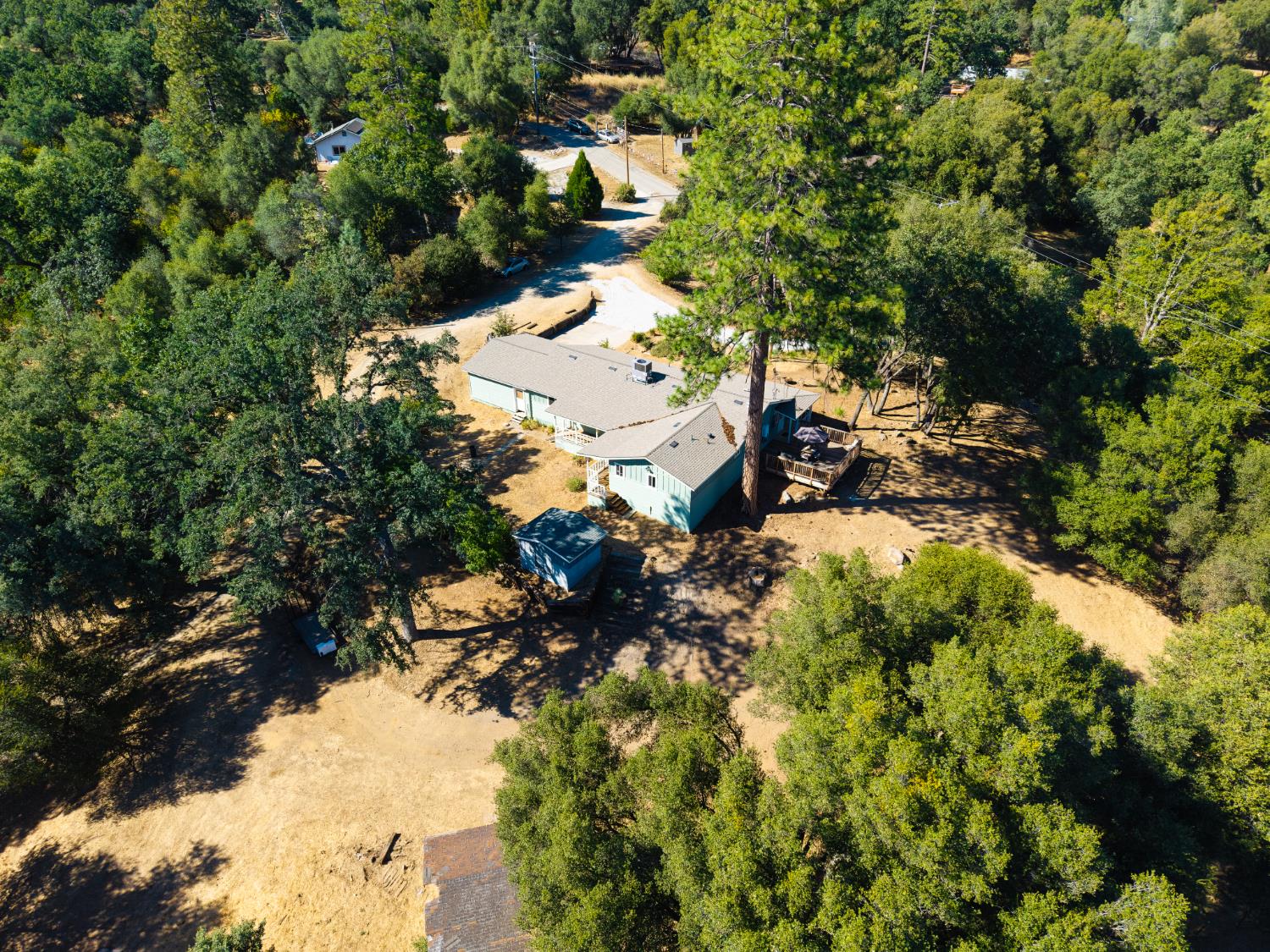 38696 Sierra Lakes Dr, Oakhurst, CA 93644