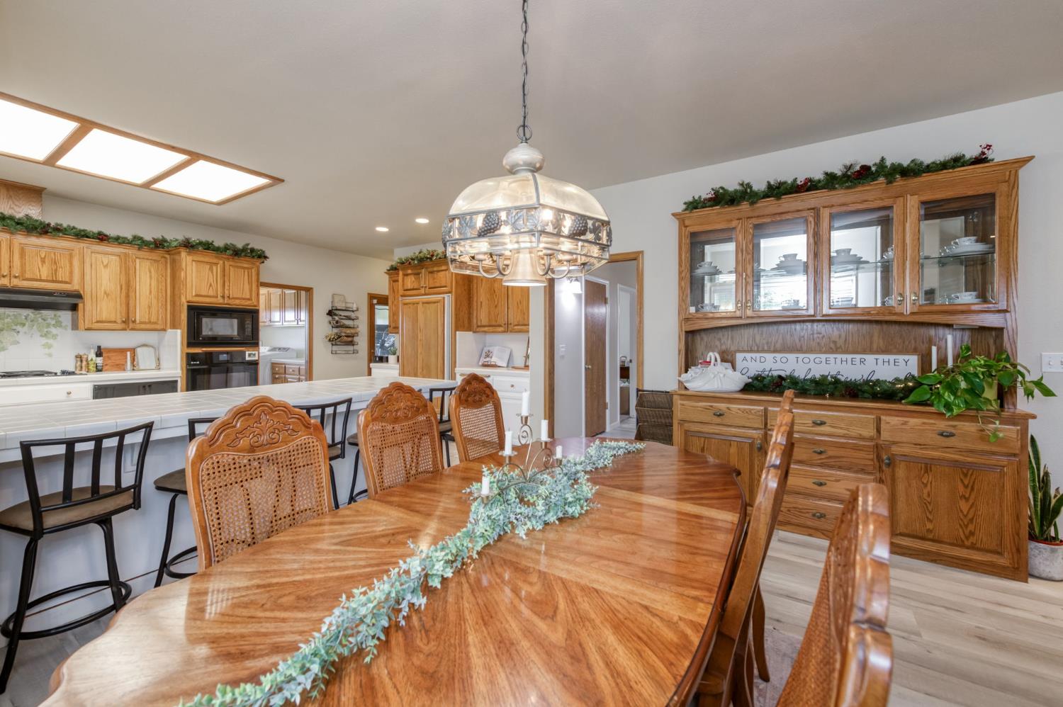 10477 S Henderson Rd, Fresno, CA 93706