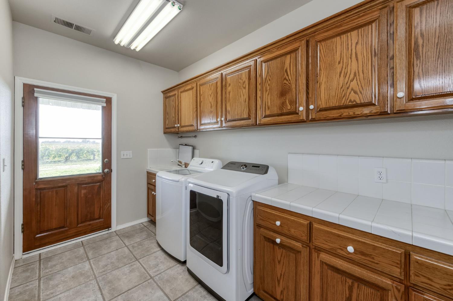 10477 S Henderson Rd, Fresno, CA 93706