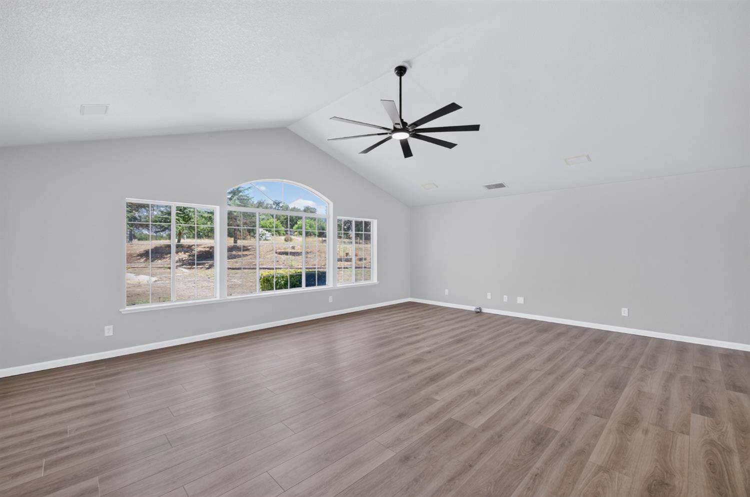 32115 Turkey Track Ln, Auberry, CA 93602