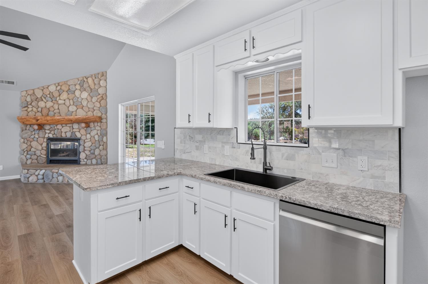 32115 Turkey Track Ln, Auberry, CA 93602