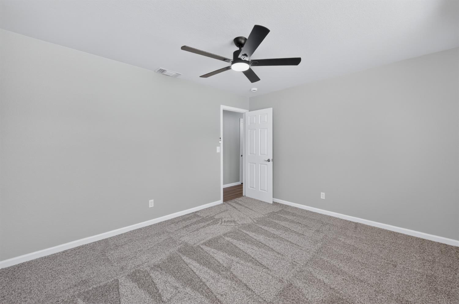 32115 Turkey Track Ln, Auberry, CA 93602