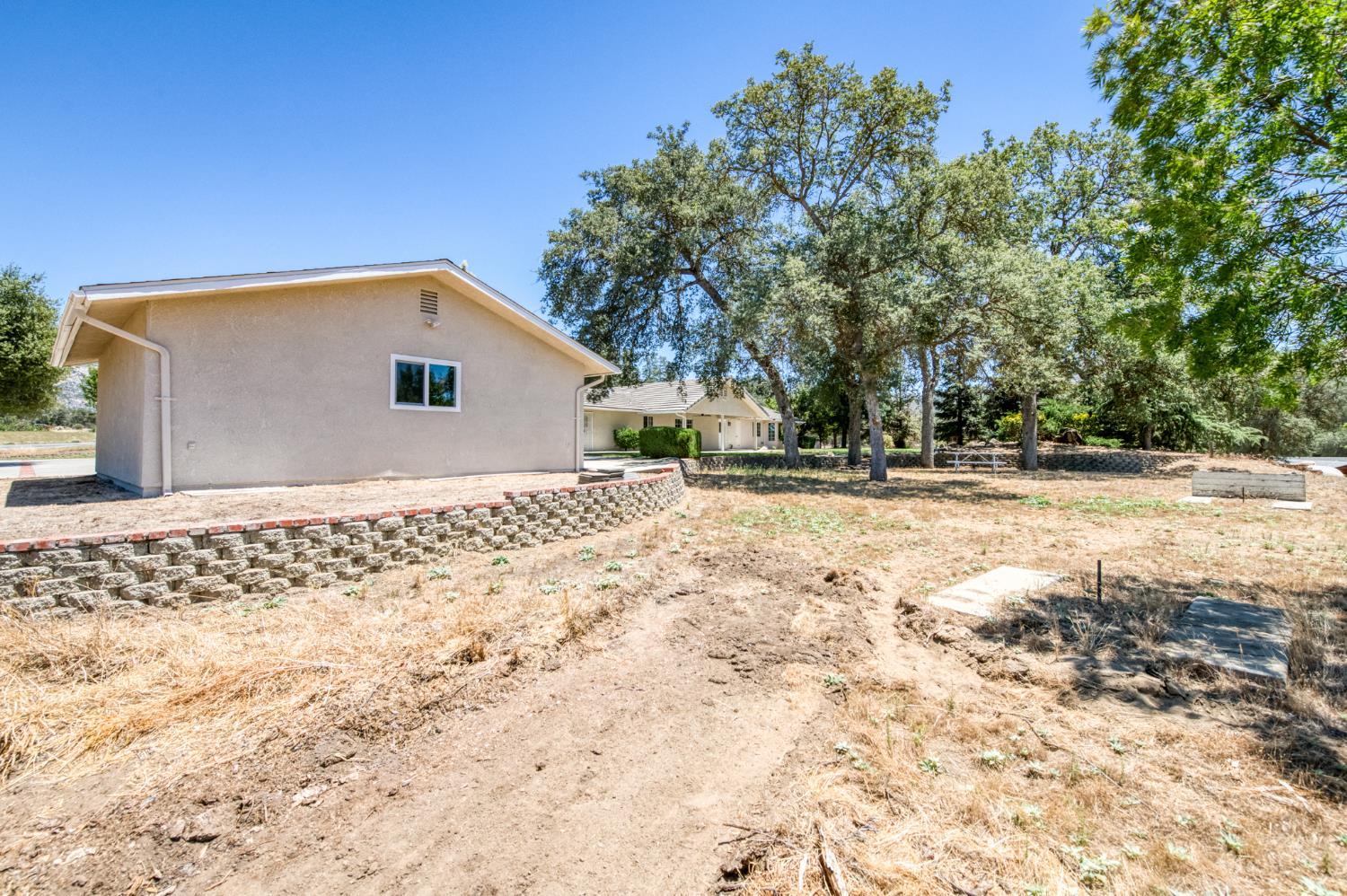 32115 Turkey Track Ln, Auberry, CA 93602