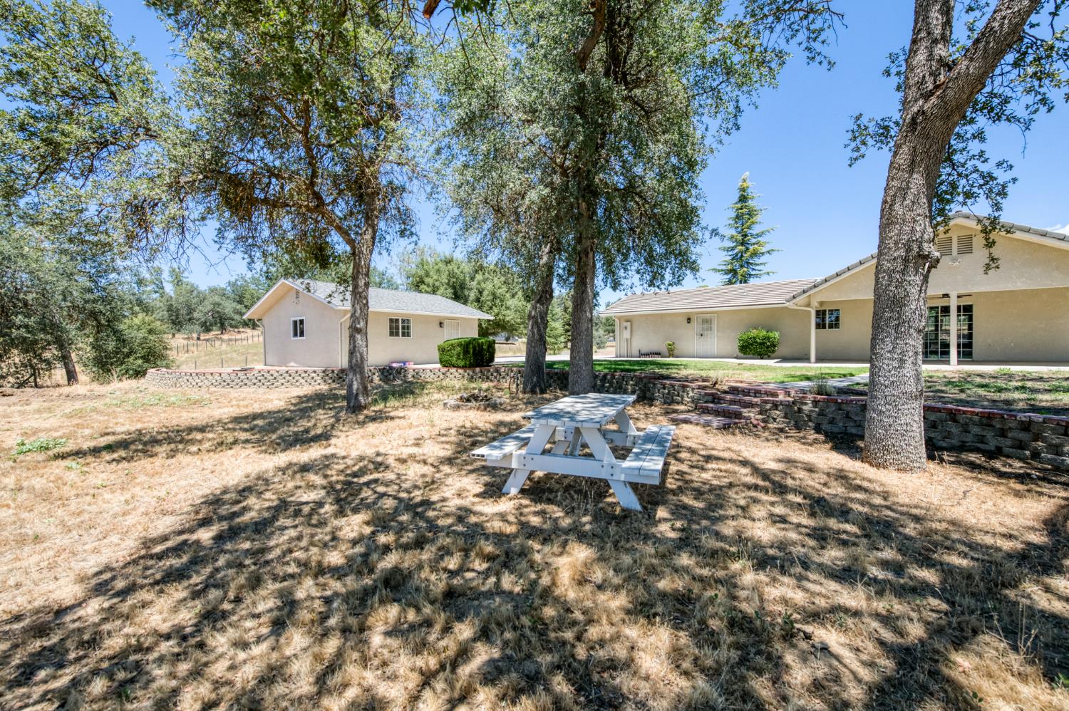 32115 Turkey Track Ln, Auberry, CA 93602