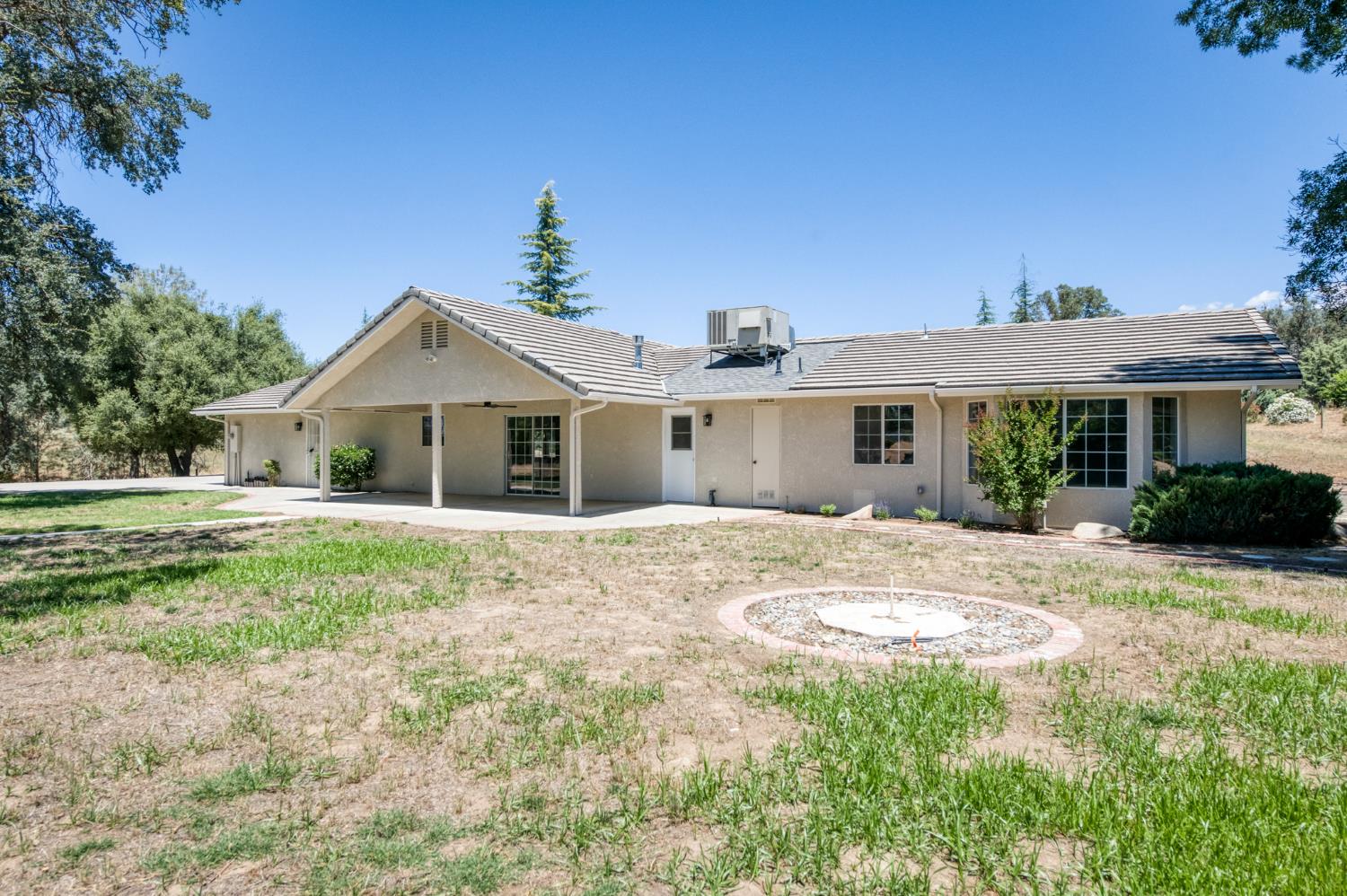 32115 Turkey Track Ln, Auberry, CA 93602