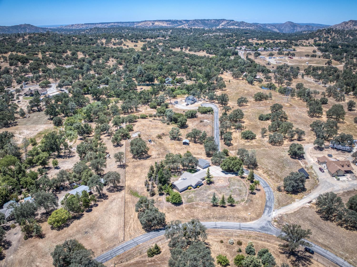32115 Turkey Track Ln, Auberry, CA 93602
