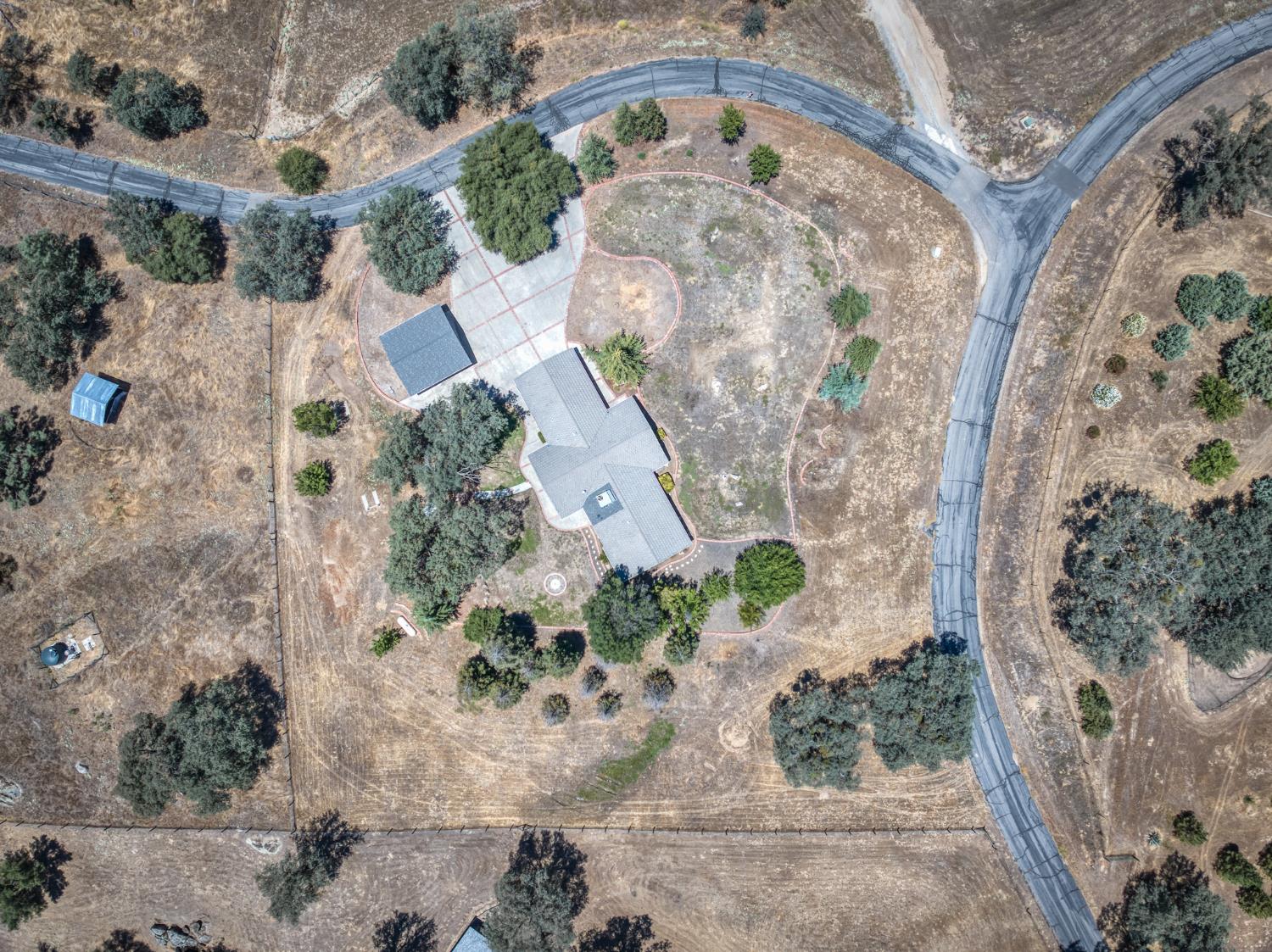 32115 Turkey Track Ln, Auberry, CA 93602