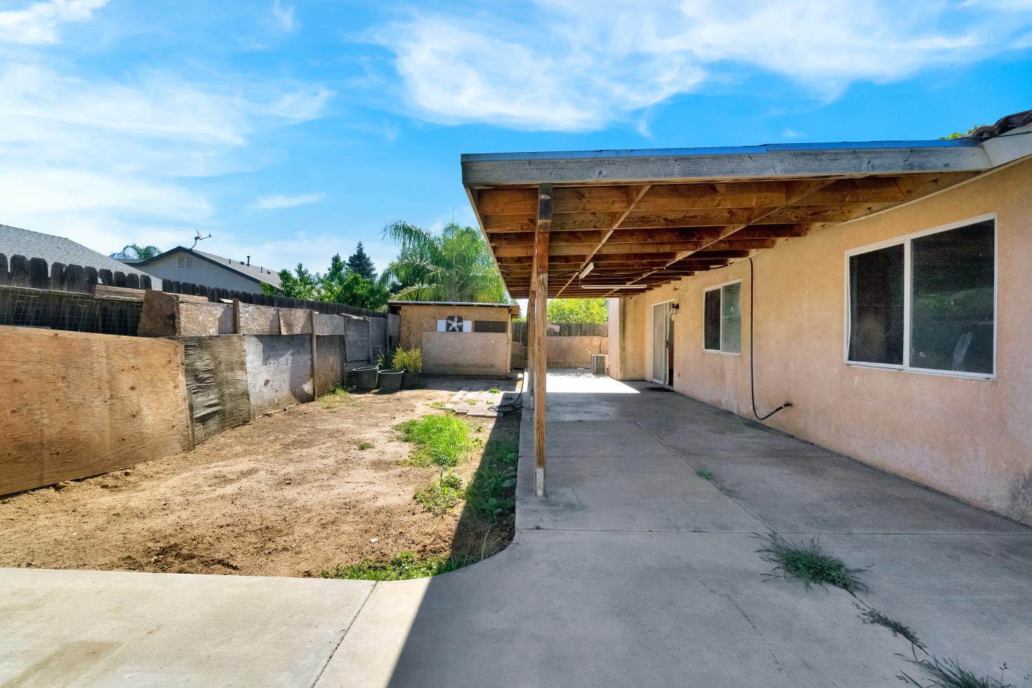 5798 W Acacia Ave, Fresno, CA 93722