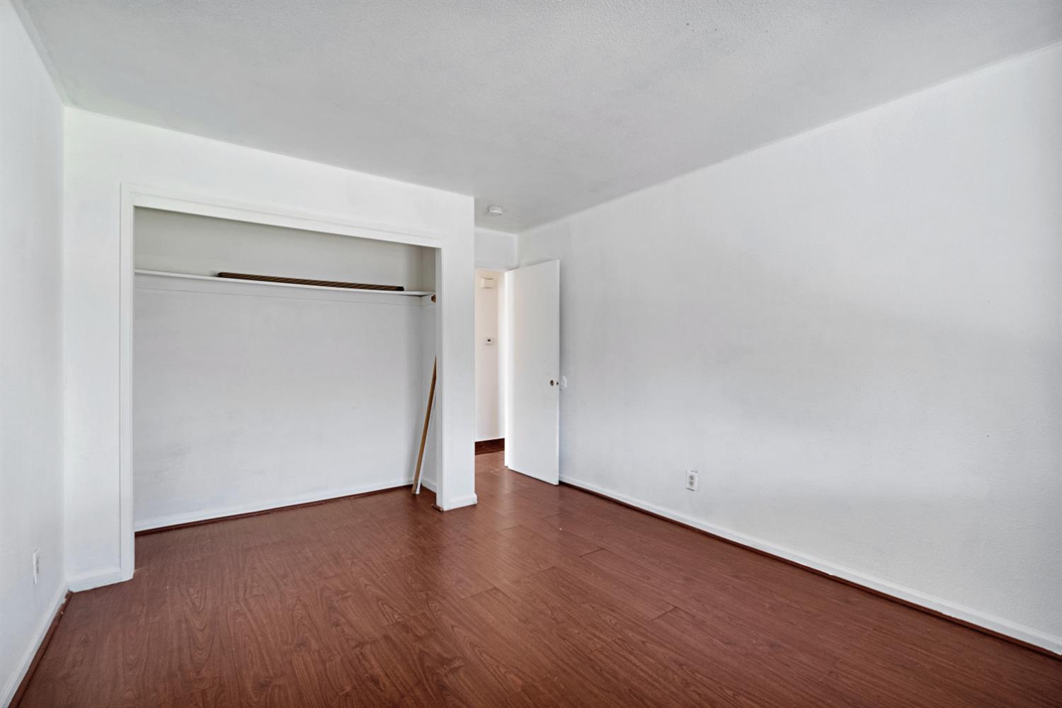 5798 W Acacia Ave, Fresno, CA 93722