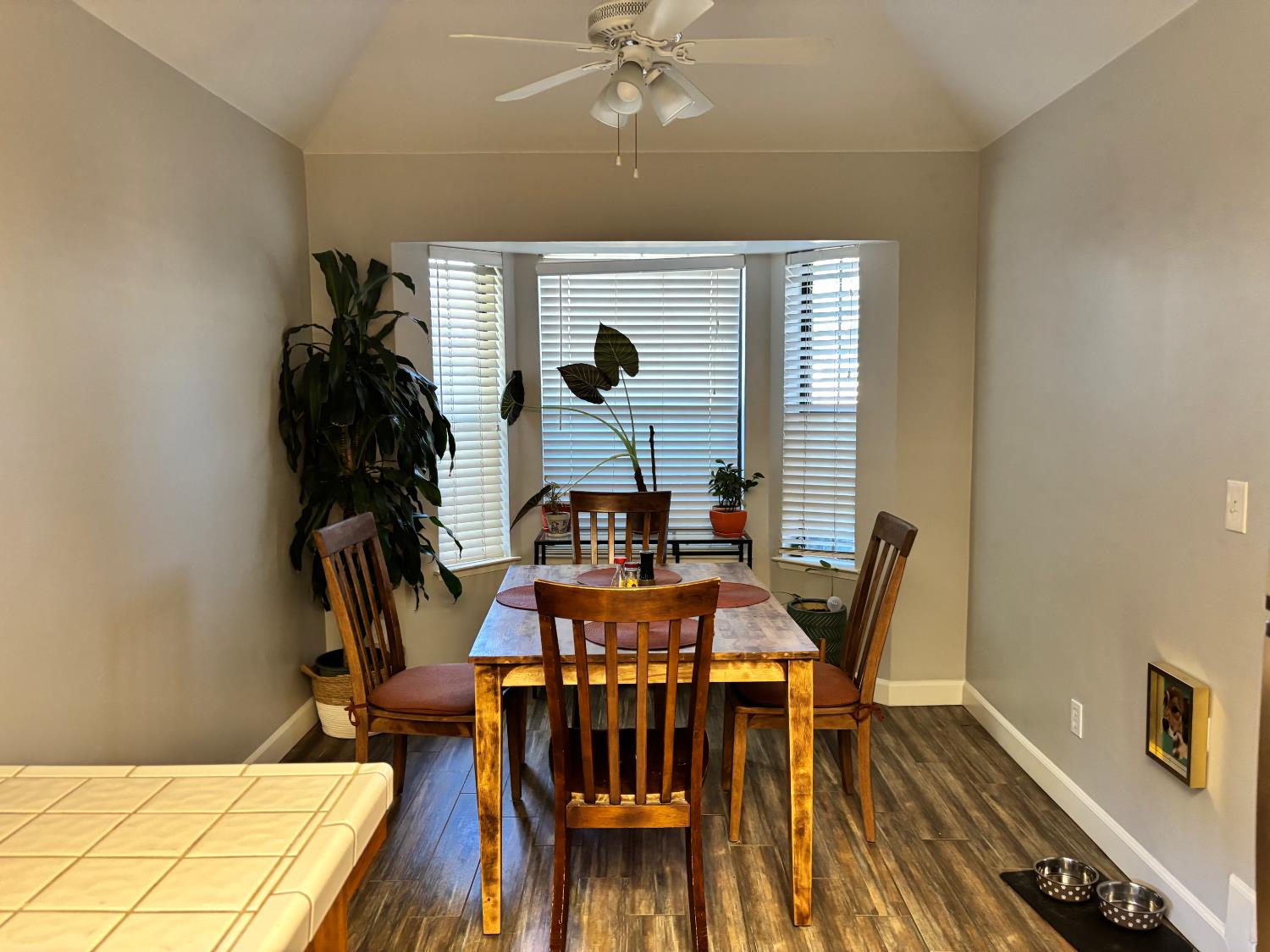 8425 N 8Th St, Fresno, CA 93720