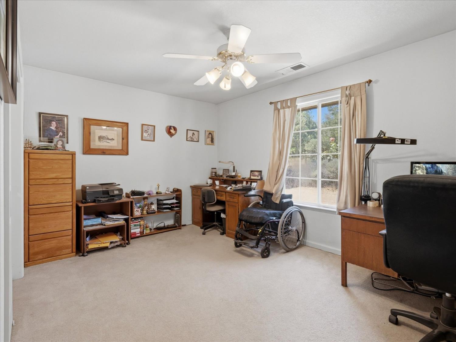45200 Songbird Ln, Ahwahnee, CA 93601