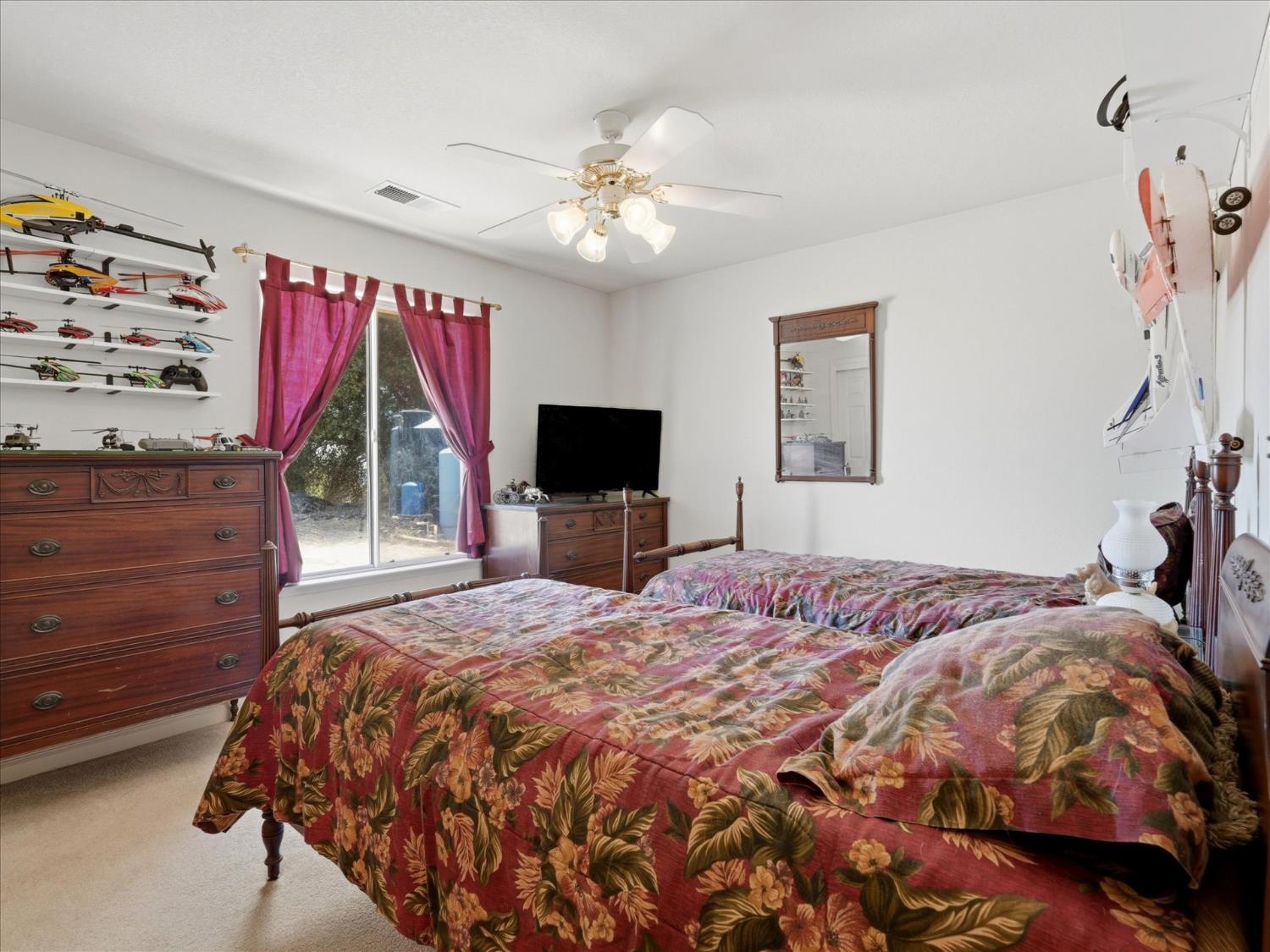 45200 Songbird Ln, Ahwahnee, CA 93601